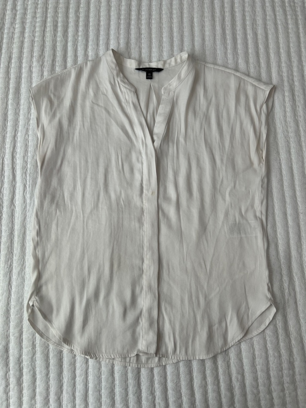 Banana Republic Ivory Cap Sleeve Split-Neck Blouse